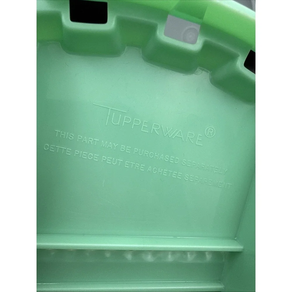 Tupperware Vtg Jadeite Green Salad Serving Bowl Lettuce Cheese Grater + Lid 786